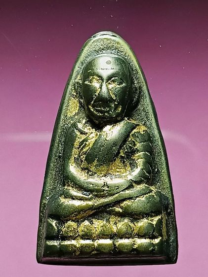 พระหลวงปู่ทวด พิมพ์หลังตีวหนังสือใหญ่ ปี05 วัดช้างให้ เนื้อพิเศษเมฆพัตร พบน้อยมาก หาชมได้ยากยิ่ง พระผ่านการใช้มาบ้าง ปิดทองเก่ามาแต่ดั้งเดิม รูปที่ 3