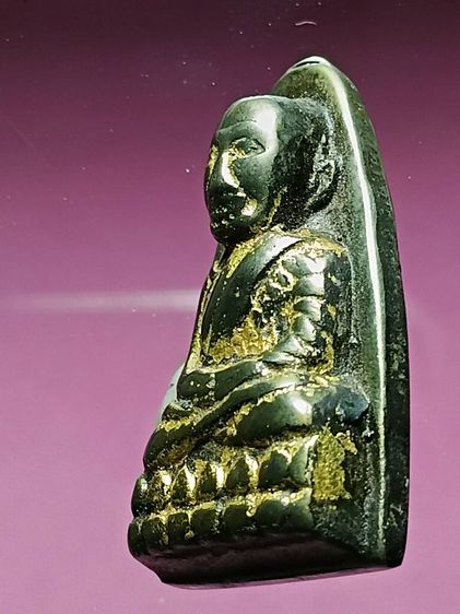 พระหลวงปู่ทวด พิมพ์หลังตีวหนังสือใหญ่ ปี05 วัดช้างให้ เนื้อพิเศษเมฆพัตร พบน้อยมาก หาชมได้ยากยิ่ง พระผ่านการใช้มาบ้าง ปิดทองเก่ามาแต่ดั้งเดิม รูปที่ 8