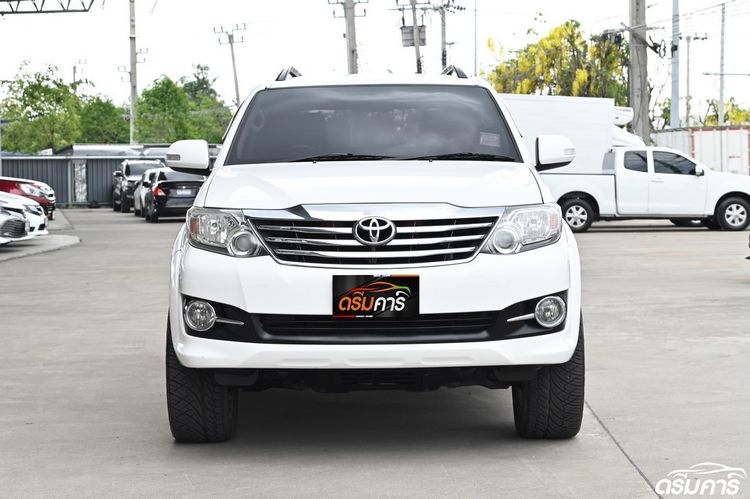 Toyota Fortuner 2015 2.7 V Utility-car เบนซิน ไม่ติดแก๊ส เกียร์อัตโนมัติ ขาว รูปที่ 2