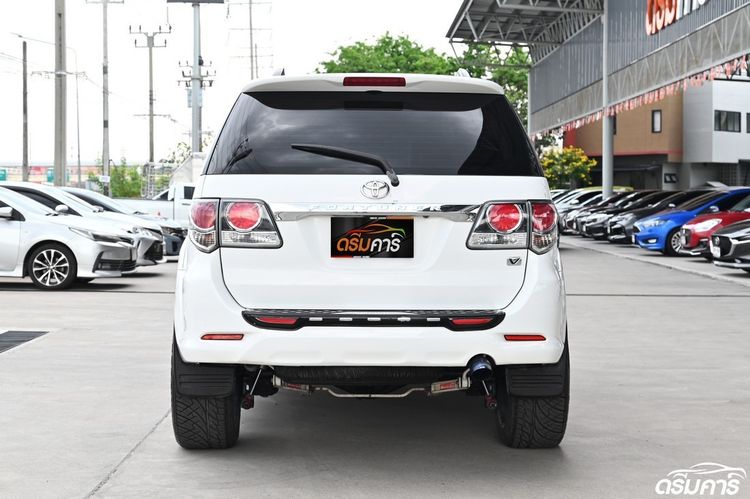 Toyota Fortuner 2015 2.7 V Utility-car เบนซิน ไม่ติดแก๊ส เกียร์อัตโนมัติ ขาว รูปที่ 4