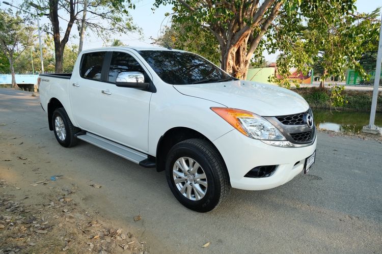 รถ Mazda BT-50 Pro 2.2 Hi-Racer สี ขาว