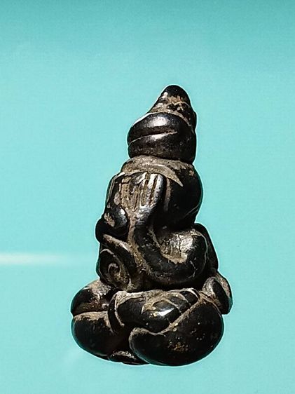 พระปิดตาหลวงพ่อทา วัดพะนียงเเตก เนื้อเมฆพัตร รุ่นเเรก สภาพสวยมาก พระท่านขุนเก่าเก็บเก่า ได้แบ่งปันจากหลานชายท่านมาครับ หาชมยากมากครับ รูปที่ 5