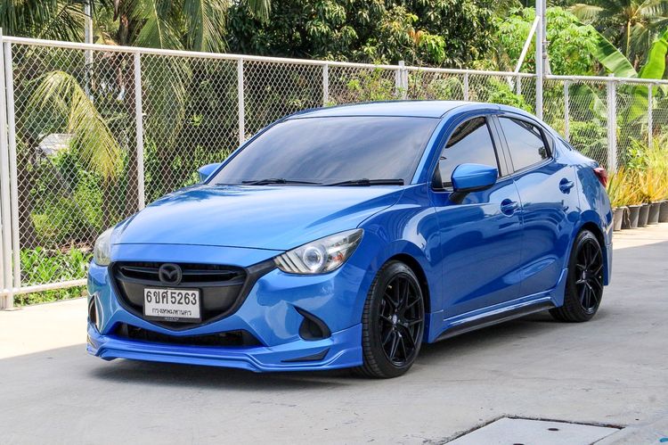 Mazda Mazda 2 2015 1.5 XD High Sedan ดีเซล ไม่ติดแก๊ส เกียร์อัตโนมัติ ฟ้า รูปที่ 2