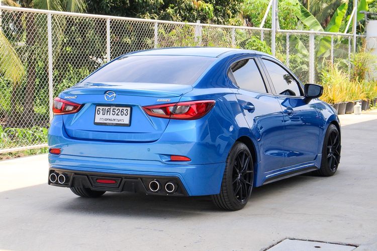 Mazda Mazda 2 2015 1.5 XD High Sedan ดีเซล ไม่ติดแก๊ส เกียร์อัตโนมัติ ฟ้า รูปที่ 4