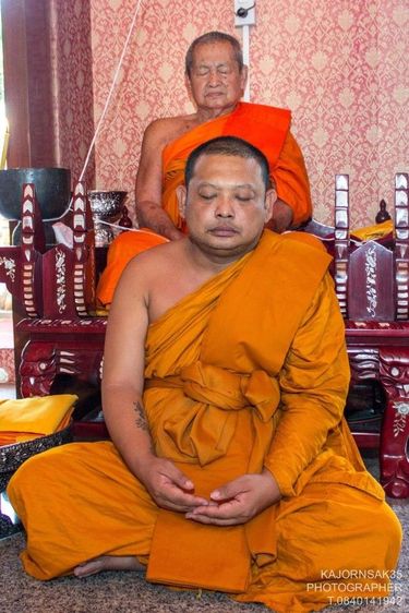 พ่อแก่รุ่นแรก  เนื้อมวลสารเนื้อวาน๑๐๘ ด้านหลังฝังตะกรุดหัวใจพ่อแก่ ไม้วิเศษ พระครูปืน ปัญญาวุโธ วัดลาดชะโด ตำรับสายวัดพระญาติ จ.อยุธยา รูปที่ 14