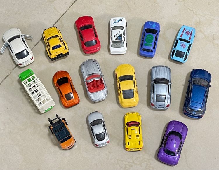 โมเดลรถเหล็ก (16 คัน) มือ2 จากญี่ปุ่น
