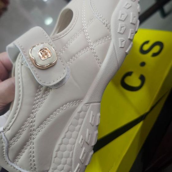 รองเท้าทรง Mary Jane มือ 1 สีครีม เบอร์ 39 น้ำหนักเบา กันลื่น รูปที่ 8