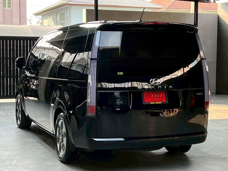 Hyundai Staria 2022 2.2 SEL Van ดีเซล ไม่ติดแก๊ส เกียร์อัตโนมัติ ดำ รูปที่ 4