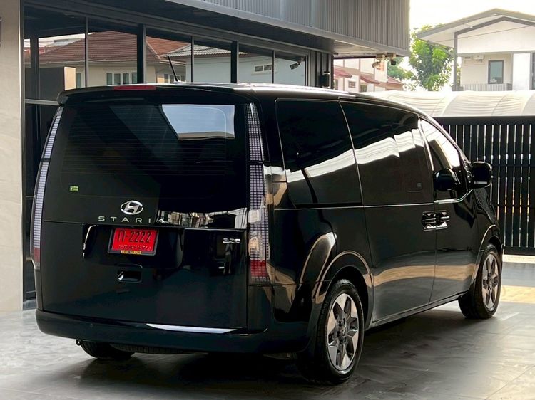 Hyundai Staria 2022 2.2 SEL Van ดีเซล ไม่ติดแก๊ส เกียร์อัตโนมัติ ดำ รูปที่ 4