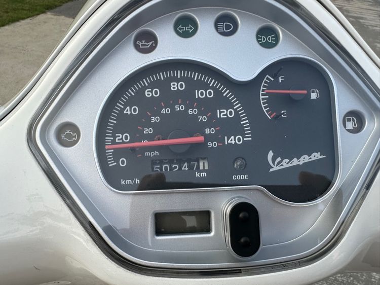 vespa Gts 150cc รูปที่ 5