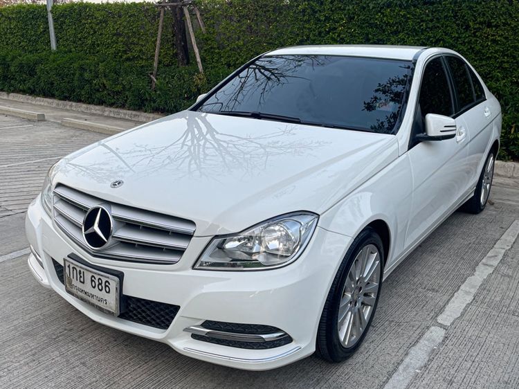 Mercedes-Benz C-Class 2013 C200 Sedan เบนซิน ไม่ติดแก๊ส เกียร์อัตโนมัติ ขาว รูปที่ 2