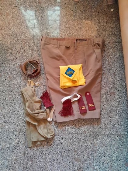 เสื้อลูกเสือและกางเกง รูปที่ 2