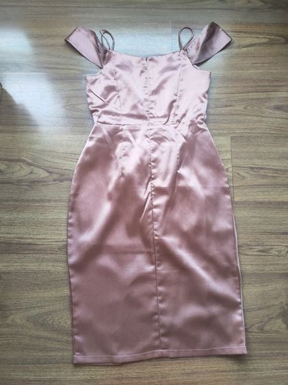 ชุดเดรสใส่ออกงาน ใส่ครั้งเดียวคะ รูปที่ 2