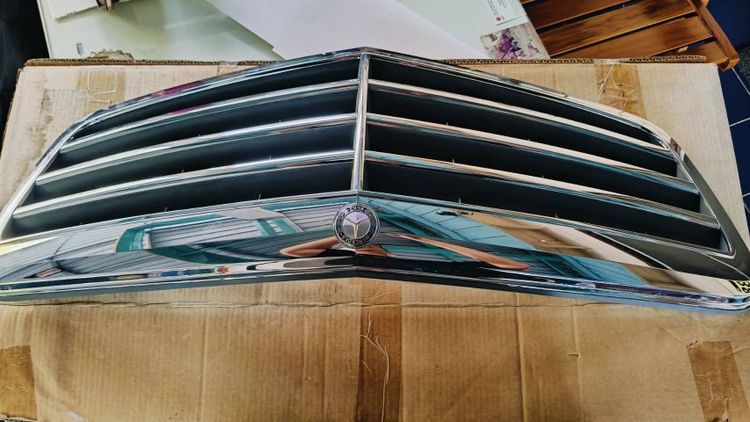 กระจังหน้า Benz W212 รูปที่ 2