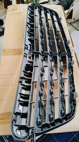 กระจังหน้า Benz W212 รูปที่ 4