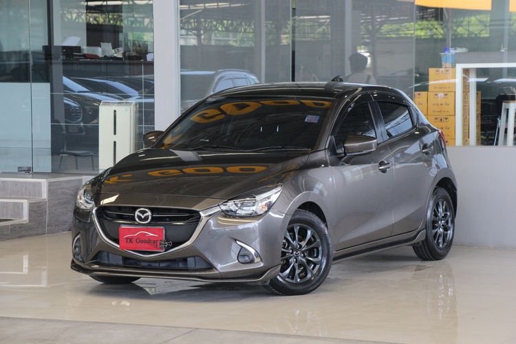 รถ Mazda Mazda 2 1.3 High Connect สี น้ำตาล