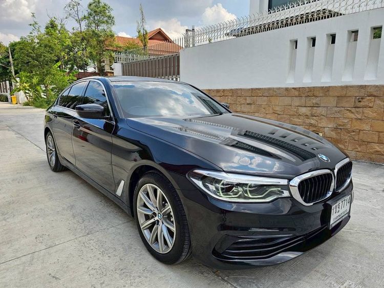 BMW Series 5 2020 530e Sedan ปลั๊กอินไฮบริด (PHEV) ไม่ติดแก๊ส เกียร์อัตโนมัติ ดำ รูปที่ 2