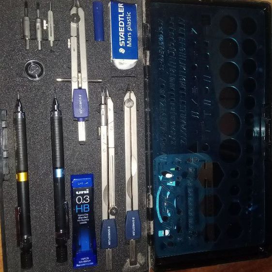 เครื่องเขียนแบบ รูปที่ 2