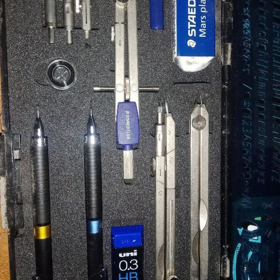 เครื่องเขียนแบบ รูปที่ 3