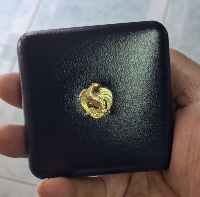 เหรียญมหามงคล ในหลวงรัชกาลที่ 9 ครบ 3 รอบ เนื้อเงิน รูปที่ 4