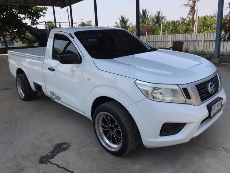 รถ Nissan Navara 2.5 SL สี ขาว