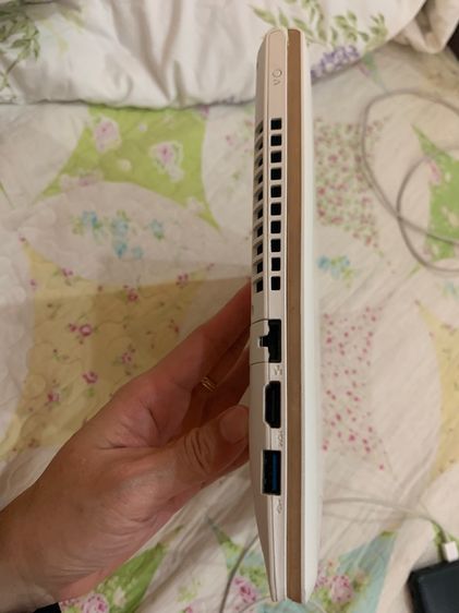 โน๊ตบุ๊ก  รูปที่ 4