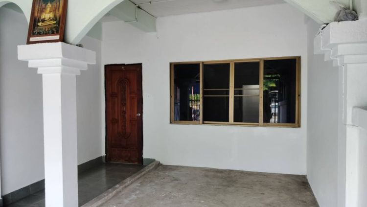 อื่นๆ สร้างเสร็จก่อน 2010 มีบางส่วน ให้เช่า ทาวเฮ้าส์ 2 ชั้น 5,000 บาท รูปที่ 2