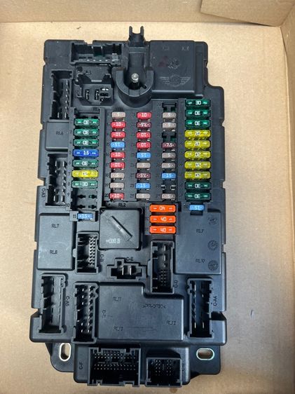 กล่องฟิวส์ FRM