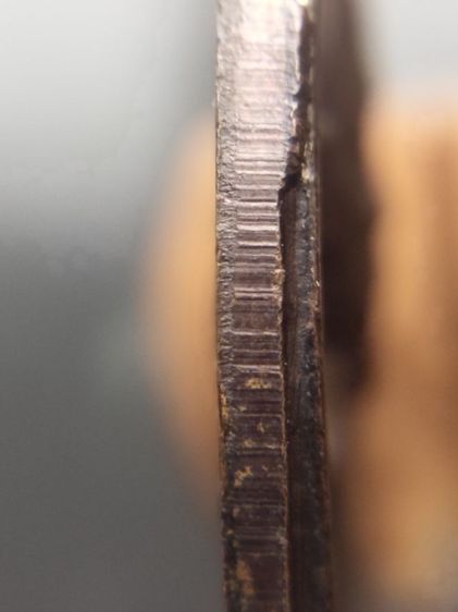 เหรียญหลวงพ่อคูณ ปริสุทโธ รุ่นเจริญพรบน
ปี พ.ศ 2536 เนื้อทองแดง สวยๆ รูปที่ 4