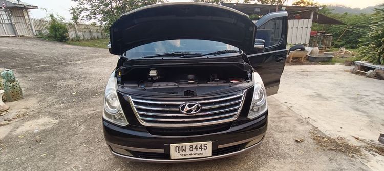 รถ Hyundai H-1  2.5 GRAND STAREX สี ดำ