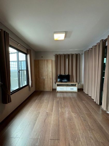 Land and Houses มีบางส่วน 2016 ใช่ ขายบ้าน มัณฑนา เมกาบางนา กม.7  ใกล้ห้างเมกา บางนา 9.9ล้าน
 รูปที่ 2