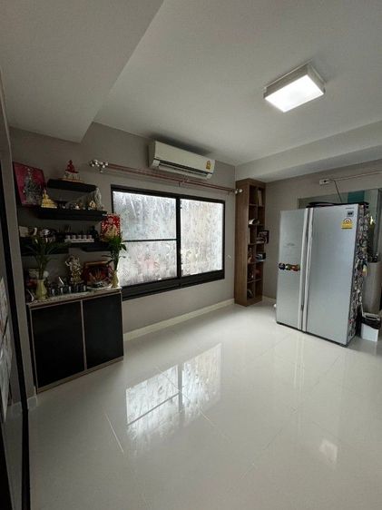 Land and Houses มีบางส่วน 2016 ใช่ ขายบ้าน มัณฑนา เมกาบางนา กม.7  ใกล้ห้างเมกา บางนา 9.9ล้าน
 รูปที่ 3