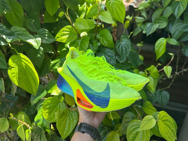 Alphafly 3 และ Vaporfly next 3 รูปที่ 5