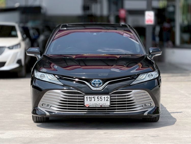 Toyota Camry 2020 2.5 HEV Premium Luxury Sedan ไฮบริด ไม่ติดแก๊ส เกียร์อัตโนมัติ ดำ รูปที่ 2