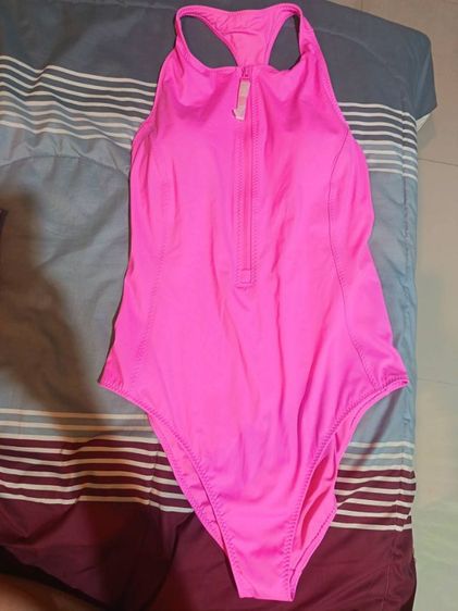 ชุดว่ายน้ำแบรนด์Fabletics