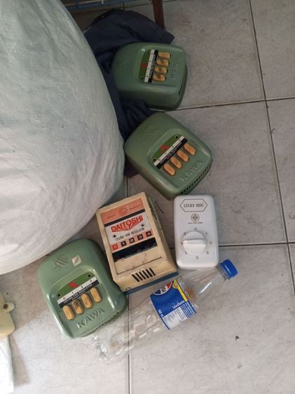 พัดลมเพดาน 5 ตัวหมุน 2 ตัวขายเหมา 500 บาท