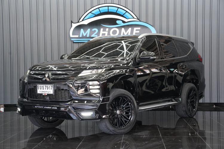 รถ Mitsubishi Pajero Sport 2.4 GT Plus สี ดำ