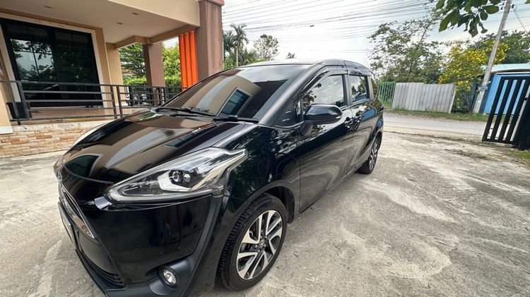 Toyota Sienta 2017 1.5 V Utility-car เบนซิน ไม่ติดแก๊ส เกียร์อัตโนมัติ ดำ รูปที่ 2