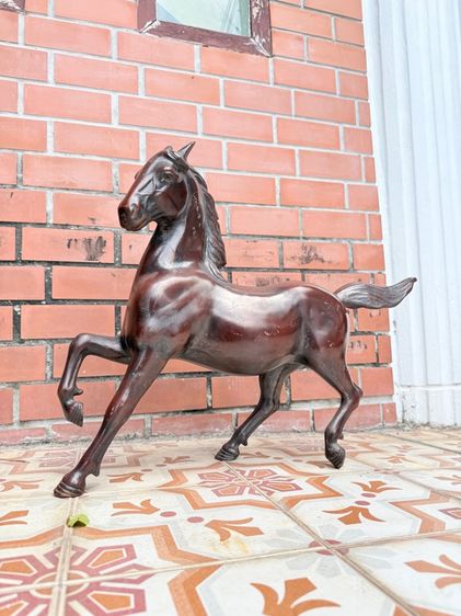 ม้าโลหะ รูปที่ 2