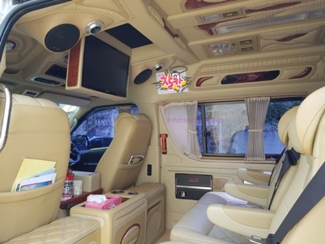 บริการให้เช่ารถตู้พร้อมคนขับ รถตู้เช่ารุ่นใหม่ เช่ารถตู้รายวัน 0818486361