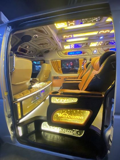 บริการให้เช่ารถตู้พร้อมคนขับ รถตู้เช่ารุ่นใหม่ เช่ารถตู้รายวัน 0818486361 รูปที่ 14