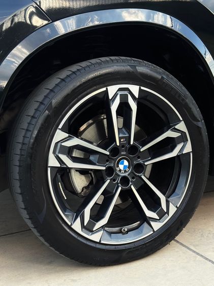 BMW X1 2024 2.0 sDrive20i M Sport Utility-car เบนซิน ไม่ติดแก๊ส เกียร์อัตโนมัติ ดำ รูปที่ 4