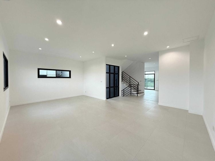 ใช่ โฮมออฟฟิศพร้อมอยู่ คลองสี่ คลองหลวง ปทุมธานี รูปที่ 3