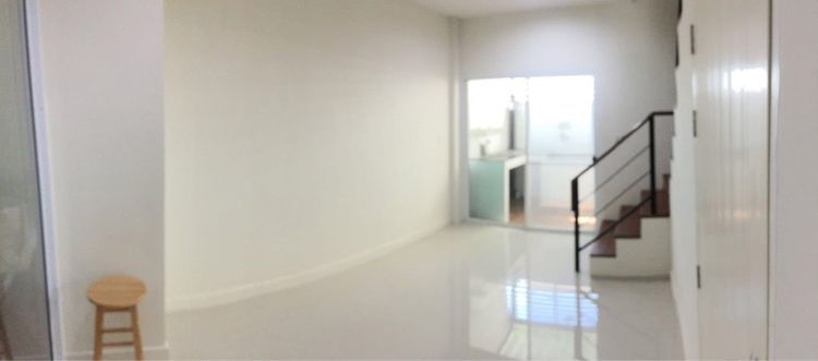 ใช่ ตึกแถว2ชั้นติดถนน หัวหิน ประจวบคีรีขันธ์ พร้อมผู้เช่า รูปที่ 4