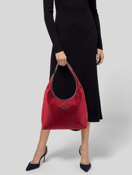 Longchamp Nylon Hobo แท้ 100 💯  สีครีม ปี2013