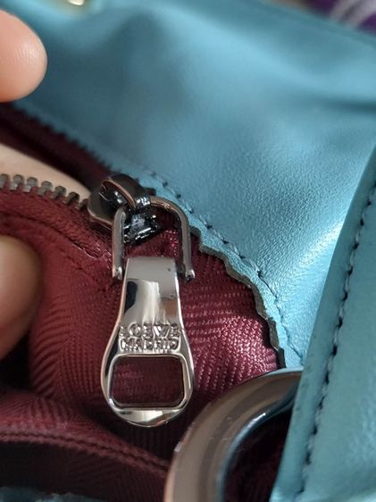 กระเป๋าสะพาย Loewe สีฟ้าลายฉลุ รูปที่ 13