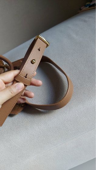 กระเป๋า Prada ใบเล็กเป็นผ้าถัก รูปที่ 16