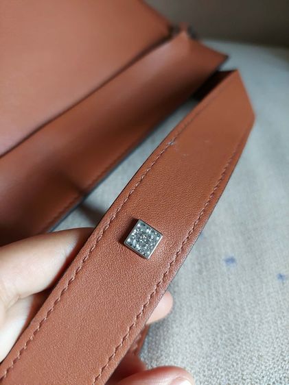 กระเป๋าสะพาย Loewe สีน้ำตาล รูปที่ 13