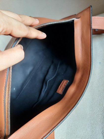 กระเป๋าสะพาย Loewe สีน้ำตาล รูปที่ 14