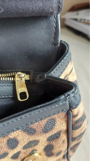 กระเป๋าถือ Dolce and Gabbana ของแท้ลายเสือ รูปที่ 12